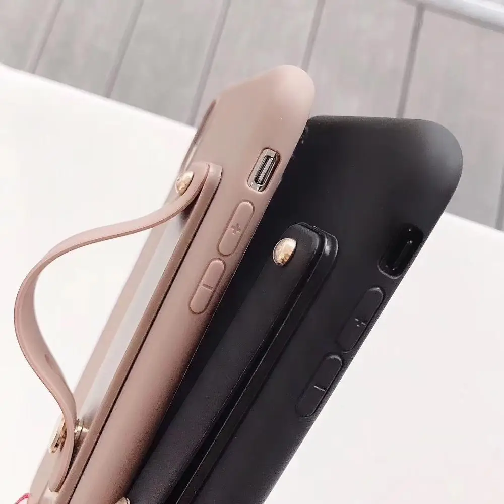 Slim Hand Band Stand Soft TPU Silicon Case Cover on sfor Samsung A10 A20 A30 A9 A7 2018 A750 A70 A50 A6 Plus Wrist Strap Coque   (1)
