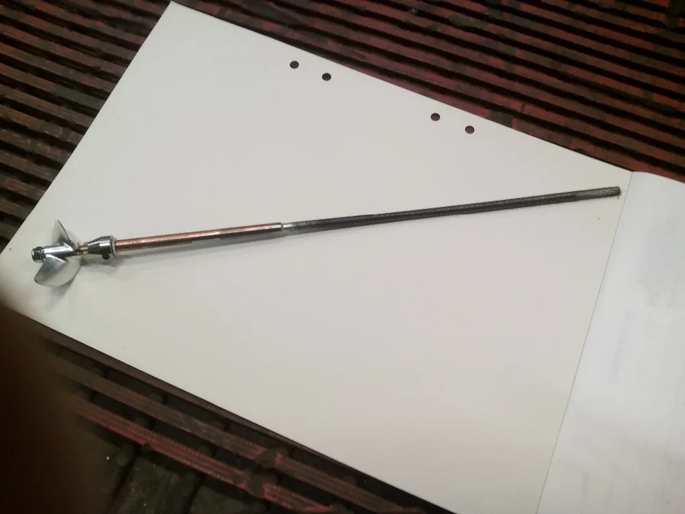 

Left / Right Propeller with shaft for E51 boat