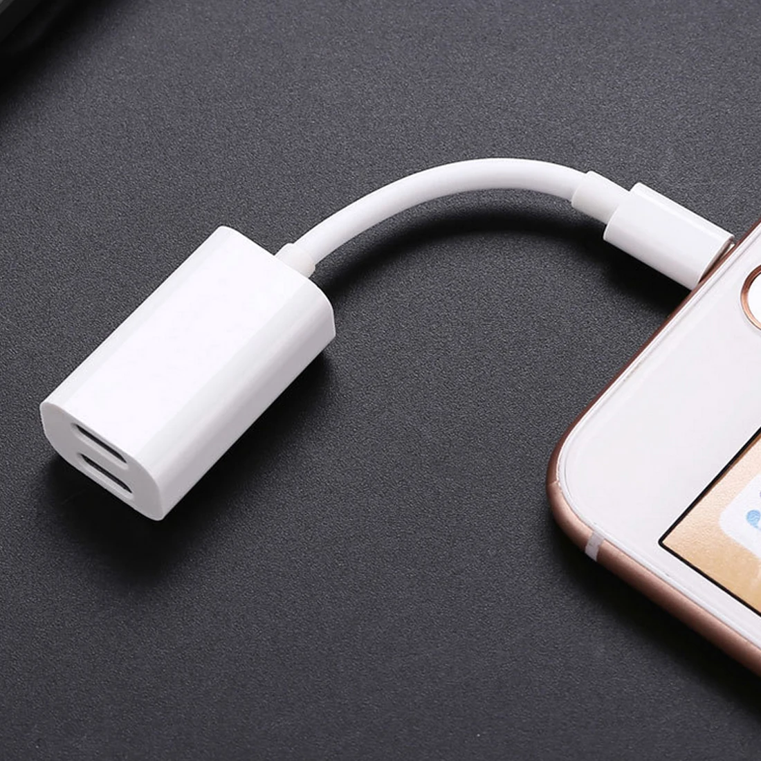 Kopen Dubbele Jack Opladen Audio Adapter voor iPhone 7 8 X Ondersteuning IOS 12 Muziek of Bel Voor Dual Lightning Hoofdtelefoon charger Adapter