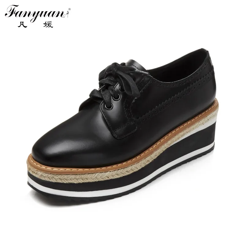 

Fanyuan Stylish Genuine Leather Lady Brogue Shoes Plu Size Lace Up British Style Casual Flats Women Platform Shoes 2017 Spring