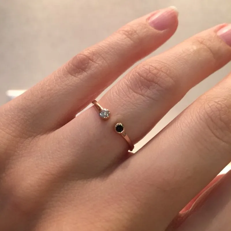 Мини Дизайн деликатное Открытие черный прозрачный австрийский кристалл маленькое кольцо для женщин/девочек розовое золото цвет