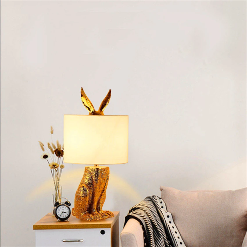 Постмодерн в маске Кролик смолы светодиодный настольный светильник скандинавский Лофт промышленный настольная лампа для спальни для прикроватной учебы декор для ресторана настольная лампа
