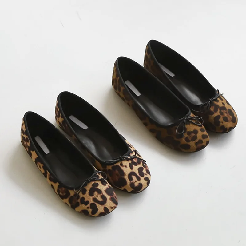 

Leopard Flats Shoes Woman 2019 Designer Round Toe Pregnant Loafers Comfortable Loafers Slip On Ladies Moccasins Wonen Bow Flats