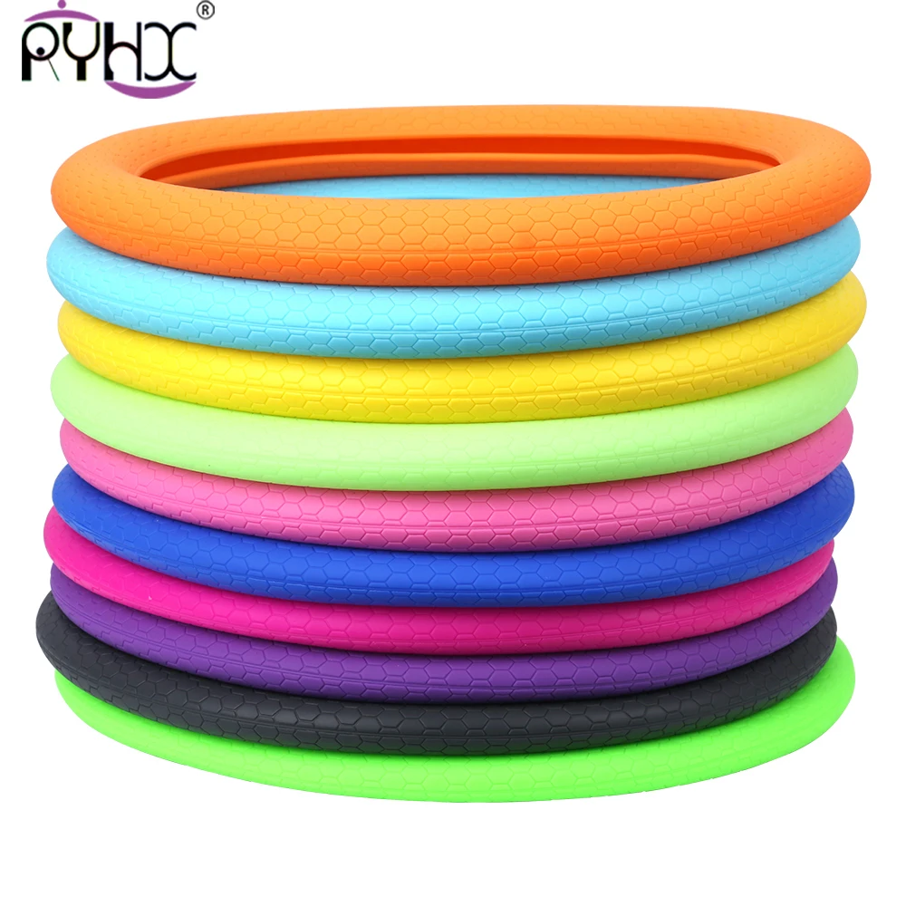 Wheel cover (17)