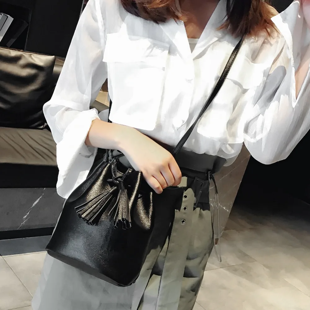 Fashion Pu Leather Mini Shoulder Bags Women Tassels Drawstring Messenger Bucket Small Crossbody Casual Girls Handbag Bolso Bag