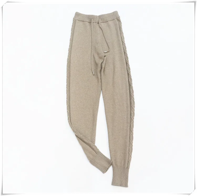 4526165416_1914155520