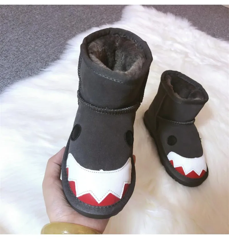 Ботинки из натуральной кожи для девочек и мальчиков; обувь на плоской подошве с героями мультфильмов; детские толстые зимние ботинки; Botas; зимняя водонепроницаемая обувь для малышей