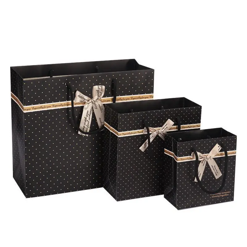 

Emerra 15.5x14.5x7cm Hot Wholesale European Simple Black Spotted Holder Paper Gift Packaging Bag Bread Box Wholesale