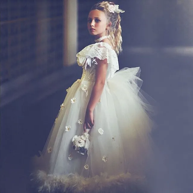 Cheap Fabulous Robe de bal Fille Ruffles Little Girl Dress Formal Cap Sleeves Pageant Princess Dress Feather Rosette Infant Dress 0-12