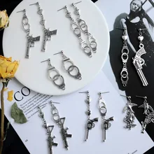 Серьги-гвоздики дешевые ювелирные аксессуары женские Популярные Простые Модные крутые опт пистолеты наручники серьги-гвоздики креативные