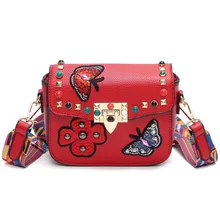 2017 Fashion Stickerei Blumen Niet Frauen Tasche Schmetterling Designer Handtaschen breiten gurt vintage Schulter Crossbody Tasche Neuen stil #