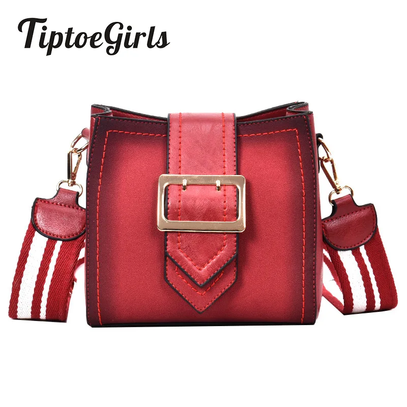 

Winter New Matte Bucket Bag Korean Wild Wide Shoulder Strap Small Bag Female Simple Shoulder Messenger Bag Tide