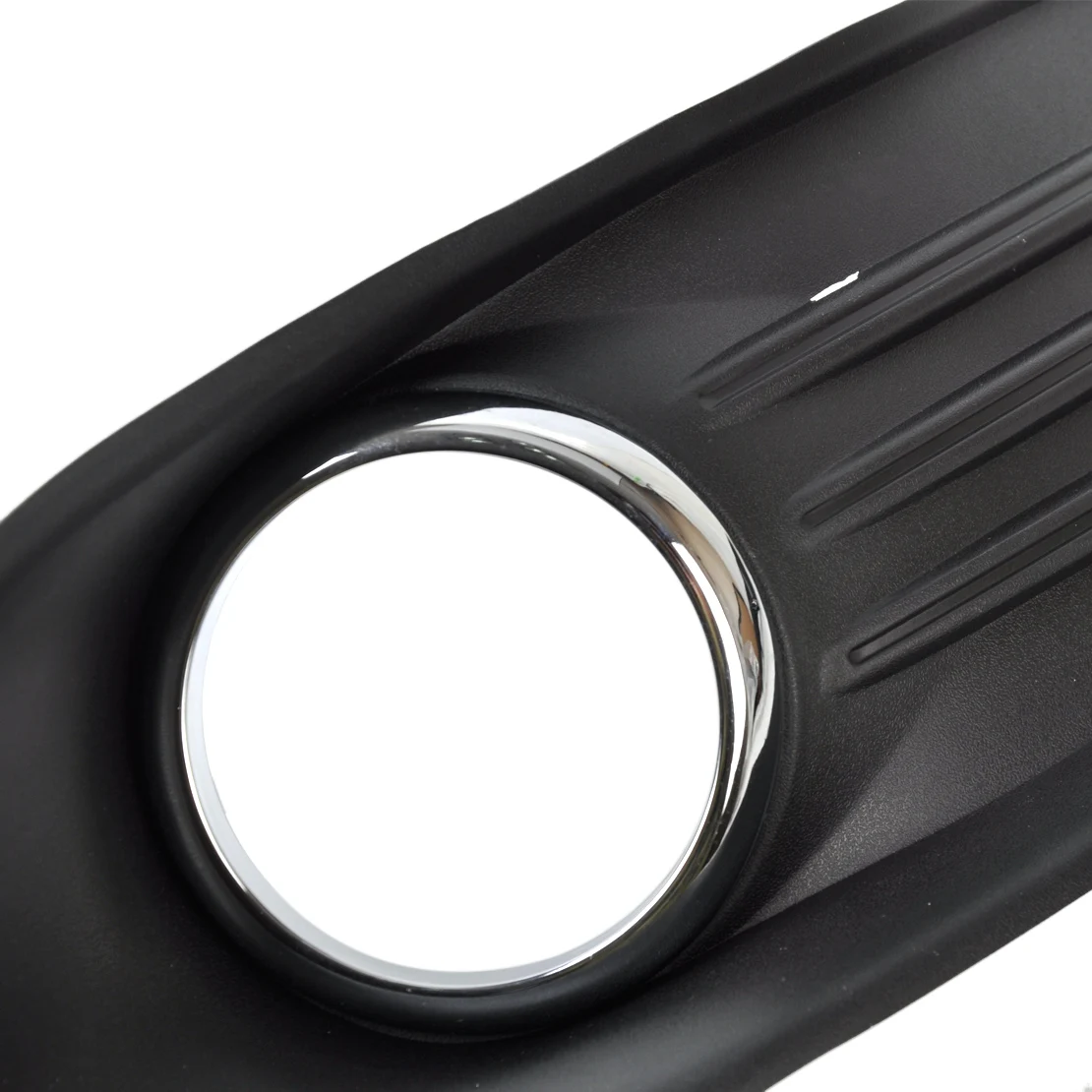 Baratos DWCX lado derecho e izquierdo parachoques antiniebla lámpara cubierta parrilla para Ford Focus Sedan 2009 2010 1011