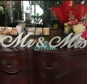 

Silver Crystal shining bright Mr. and Mrs.sign Wedding Gift Letters Top Table Decoration Wedding Props mr&mrs sign