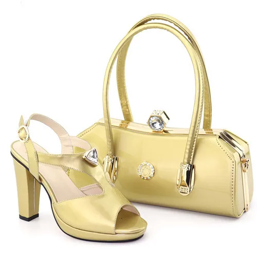 DN1-9 8103  RMB210 size 38-43 heel 11.4CM_