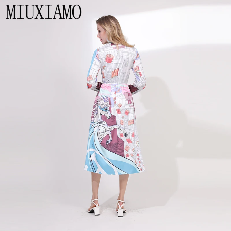 Женское длинное платье MIUXIMAO шелковое до середины икры с принтом лошади большие