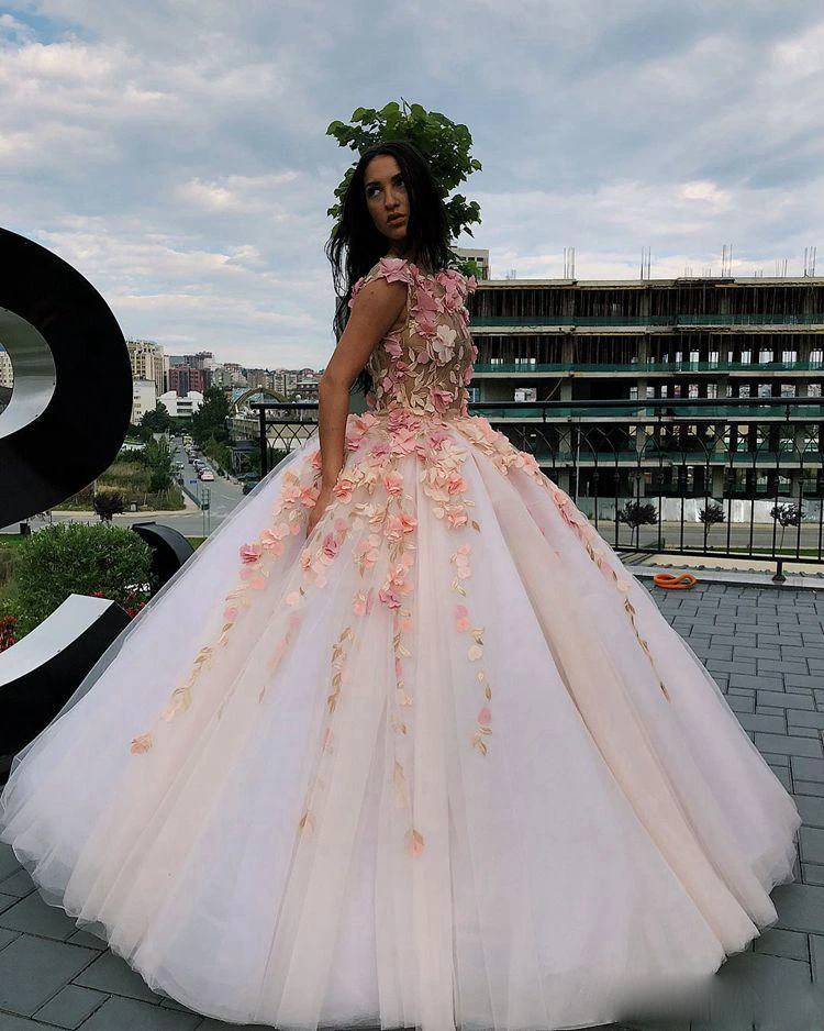 charming-prom-dresses-with-3d-floral-appliques-jewel-neck-ball-gown-quinceanera-qresses-with-fee-petticoat-floor-length-evening-gowns