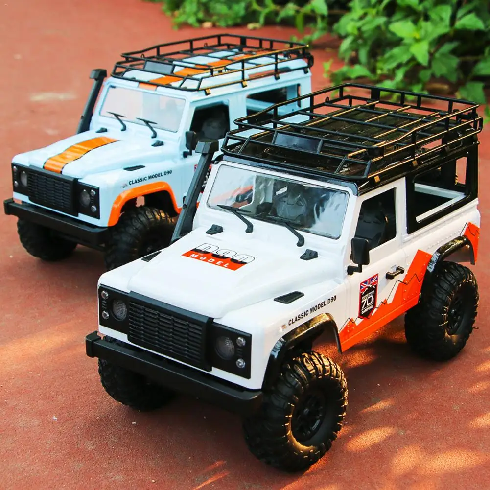 

MN-99 For D90 Land Rover Anniversary Edition 1:12 2.4G 4WD Remote Control Car 2 Battery