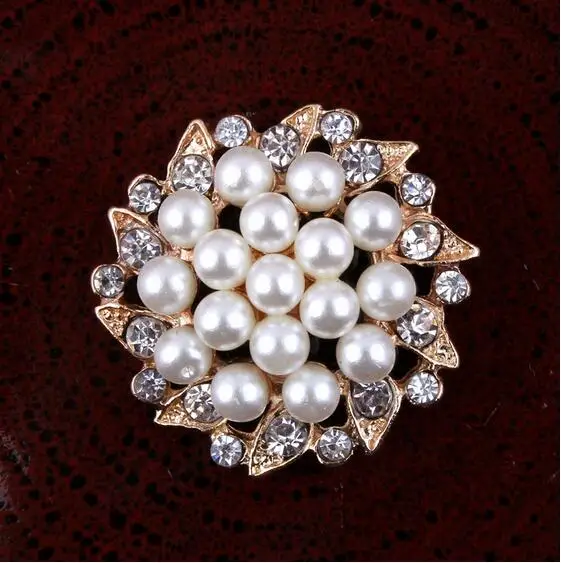 

RB022 Gold Plated Flower Rhinestone Brooch