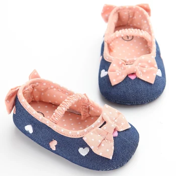 

Blue Jeans Baby Girl Shoes Branded Bowknot 11-13cm Dots Newborn Soft Sole Flat Slippers Infants Crib Sneakers Girls First Walker