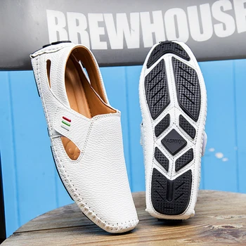 

UPUPER Fashion Men's Loafers Shoes Summer Breathable Casual Shoes Men Comfortable Slip-On Flat Driving Shoes Large Size 37-48