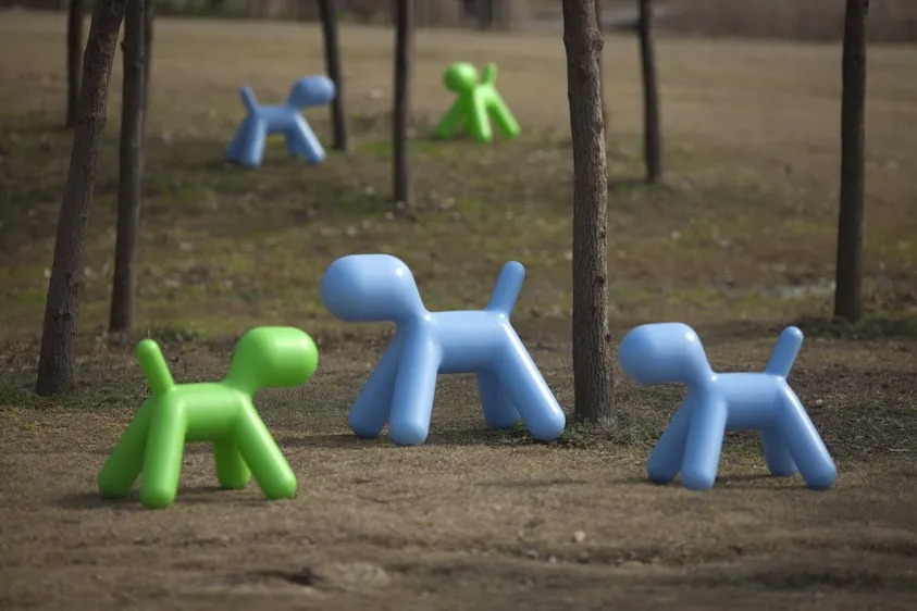 Современный дизайн пластиковый прекрасный модный детский пластмассовый стул для собаки детский стул в форме щенка детская игрушка из пластика игрушечный стул маленького размера