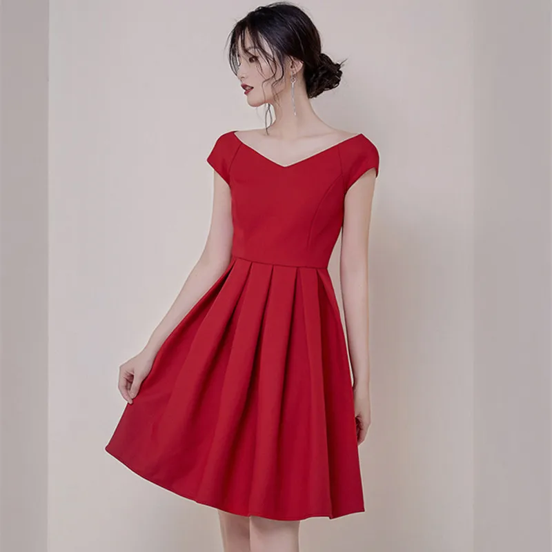 

Women Short Sleeve Evening Party Dress Pleated A-line Red Dress Women Big Swing Casual Elegant Dress Plus Size Sukienki