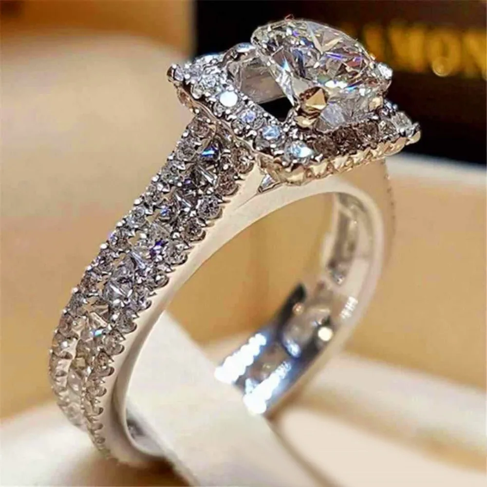 

Luxury Female Crystal Zircon Stone Ring Cute Simple 925 Silver Finger Ring Wedding Band Promise Engagement Rings For Women