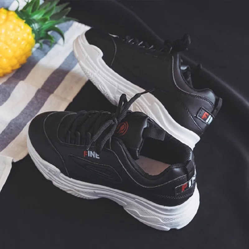 

Korean version of the trend of men's shoes wild casual running tide shoes autumn.
