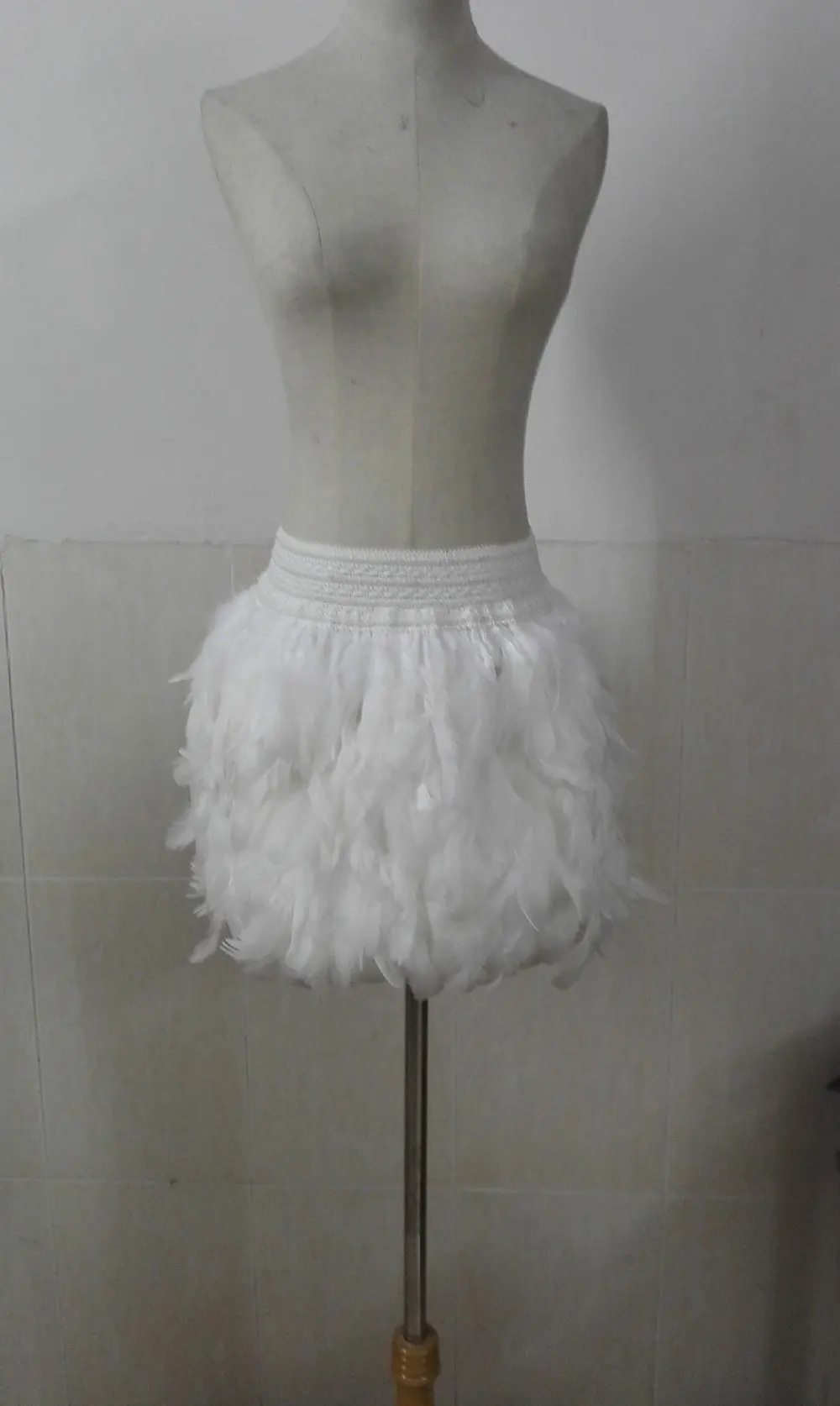 SKT17003-coque-feather-skirt-5