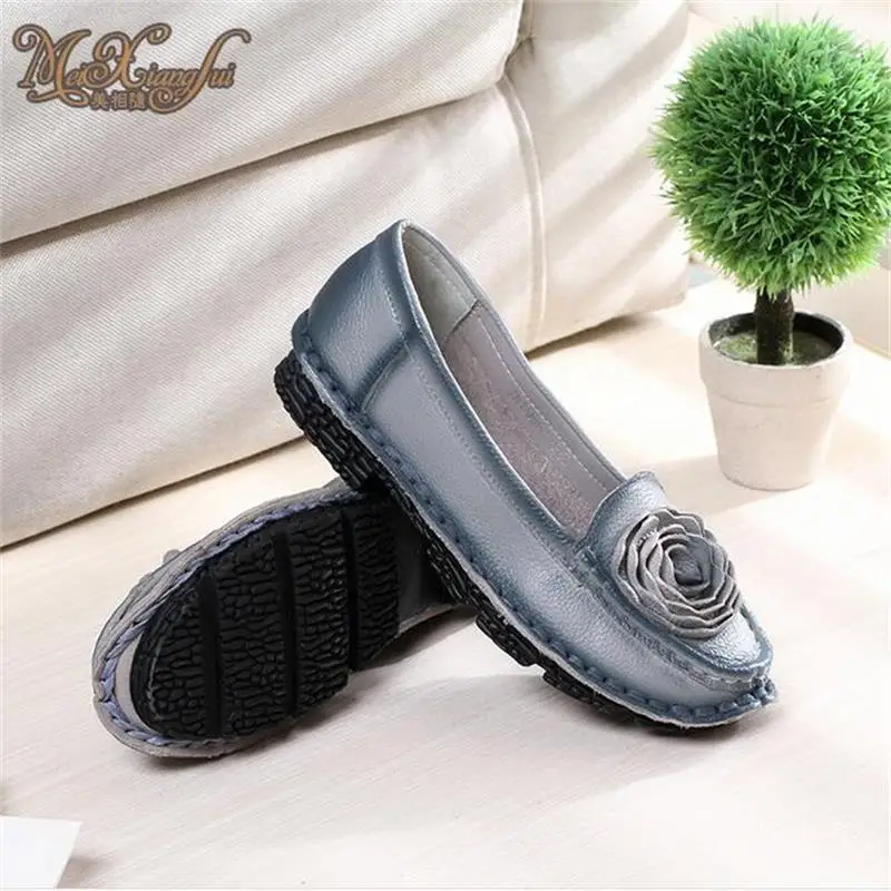 Leather Shoes 2016 New Autumn Fashion Flowers Shoes Round Toe Flats Shoes A Pedal Lazy Shoe