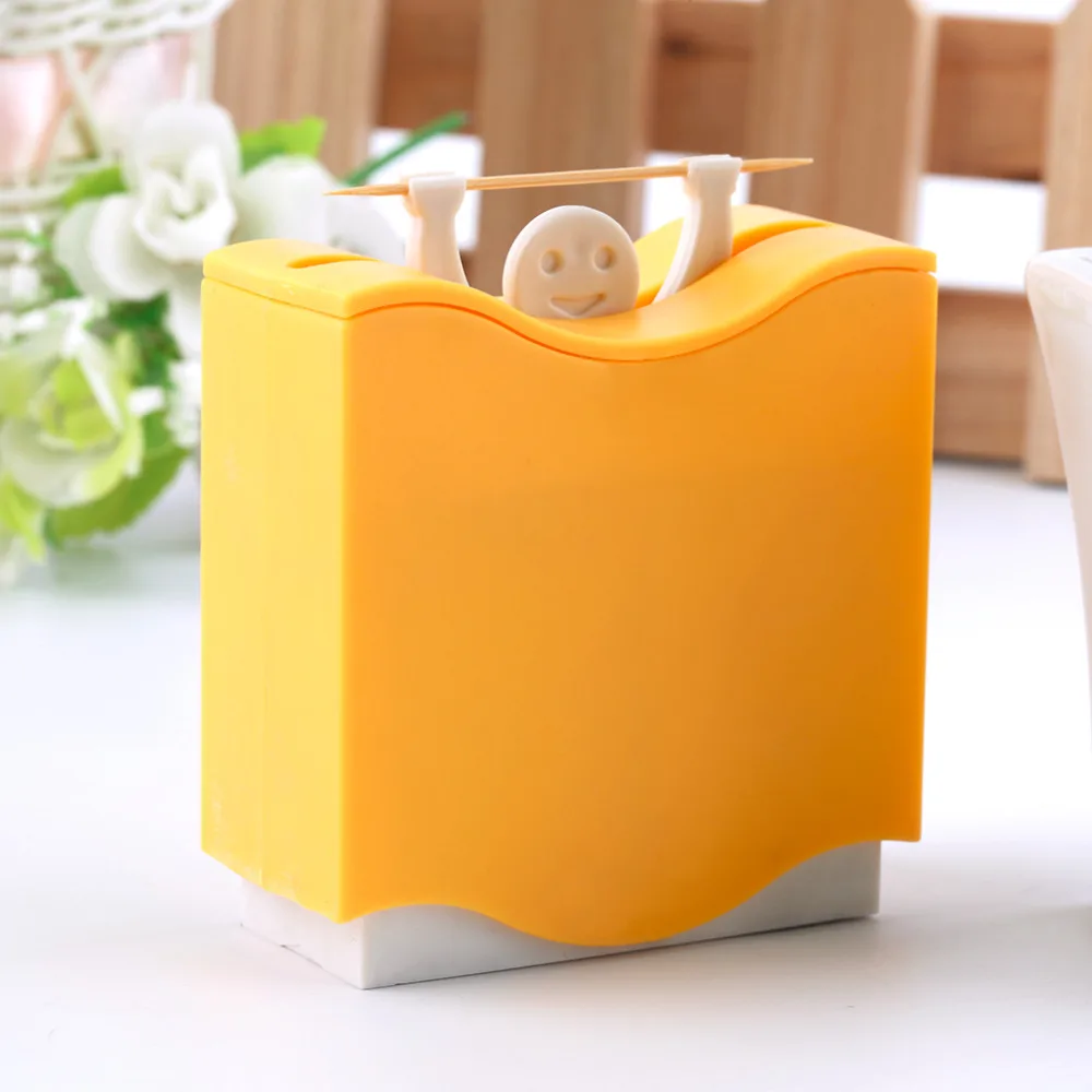 

2017 CUTE Suoerior 1 pc Plastic Automatic Toothpick Holder Toothpick Box Dispenser Bucket Home Bar Table Accessories Popular