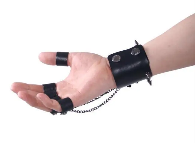 Панк рейв мужские черные череп металлические перчатки с цепочкой со съемными кольцами пальцев S-114
