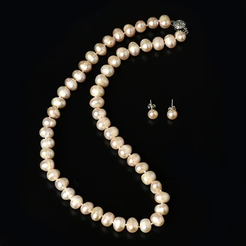 

9-10 MM Having a pale yellow Luster Natural Freshwater Pearl Necklace and the natural Rounded Earring