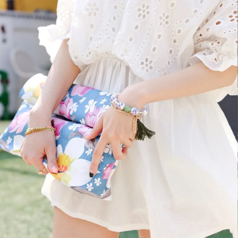 

Korean Style Flower Print Bag Day Clutch Women Messenger Bag Chain  Canvas Handbag Bolsa Feminina