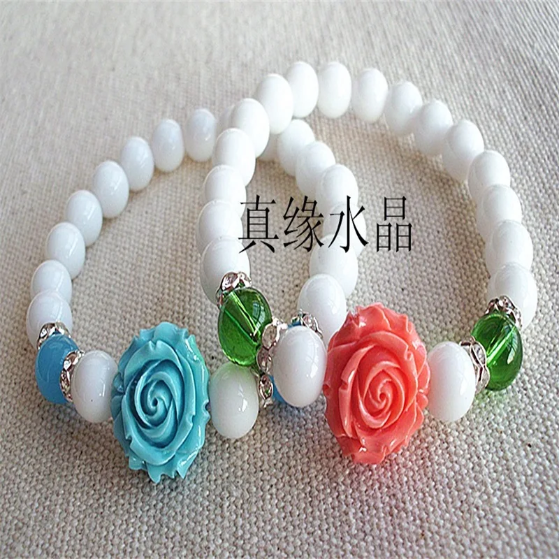 

Valentine's day gift Bracelet with white roses Red and green 1pcs