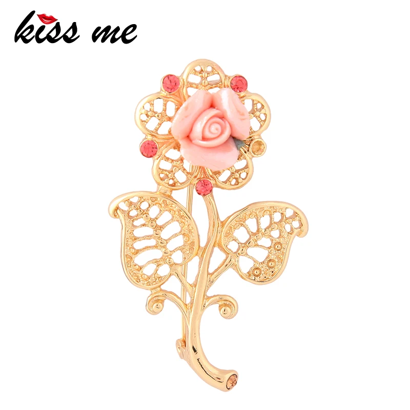 

KISS ME Hollowed Resin Rose Flower Brooch Pin Gold Color Brooches for Women Fashion Jewelry