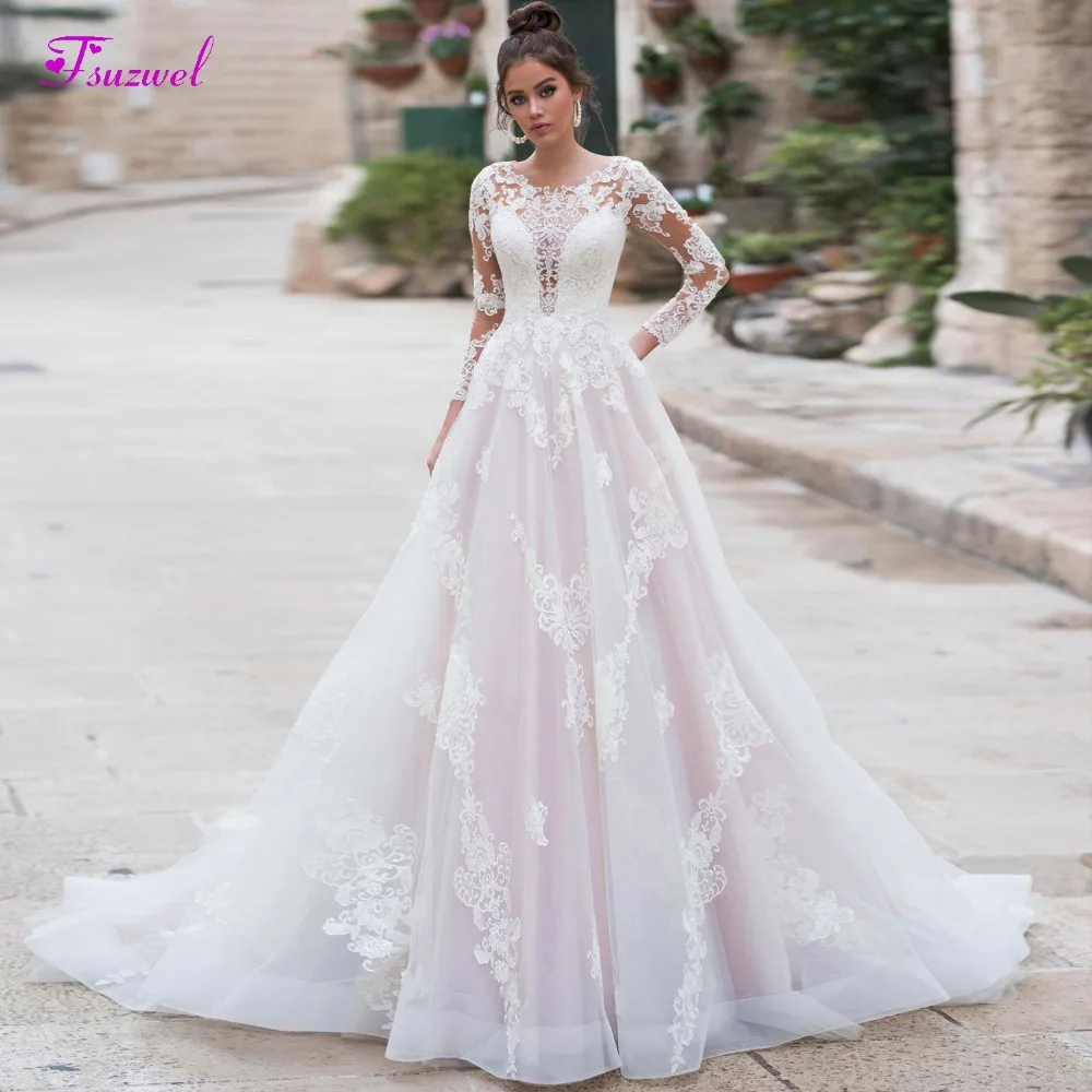 

Fsuzwel Romantic Scoop Neck Long Sleeve A-Line Wedding Dresses 2020 Luxury Court Train Appliques Princess Bridal Gown Plus Size