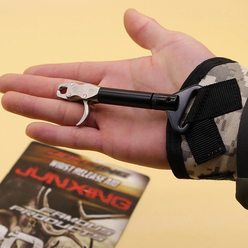 

Hunting arrow archery Accessories Bow Releases,Adjustable strap,for shooting practice with trigger wrist strap steel caliper