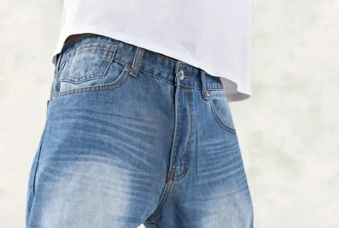 Новый Для мужчин джинсы; модная популярная обувь скейтерские штаны, свободные джинсы с дырками на коленях Для мужчин в стиле «хип-хоп», для