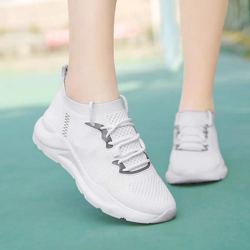 

YRRFUOT Women Fashin Shoes Solf Outdoor Trend Woman Fashion Sneaker Loafers New Zapatos Mujer Women Sneakers Light