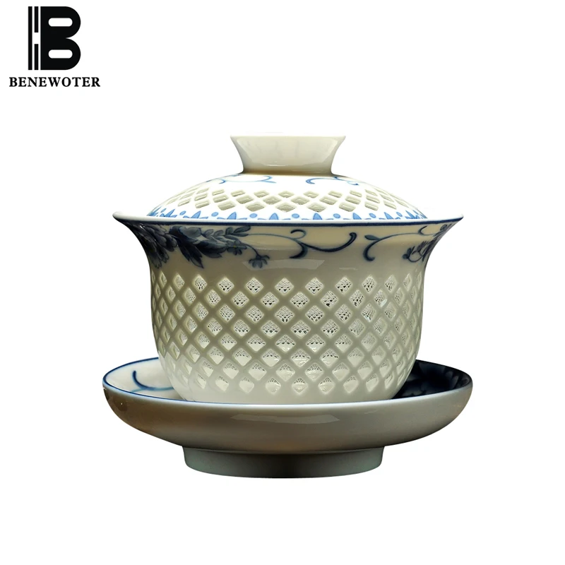 

200ML Chinese Traditions Tureen Kung Fu Tea Set Tea Bowl Tea Pot Blue and White Porcelain Teaware Hollow Gaiwan Pu'er Kettle