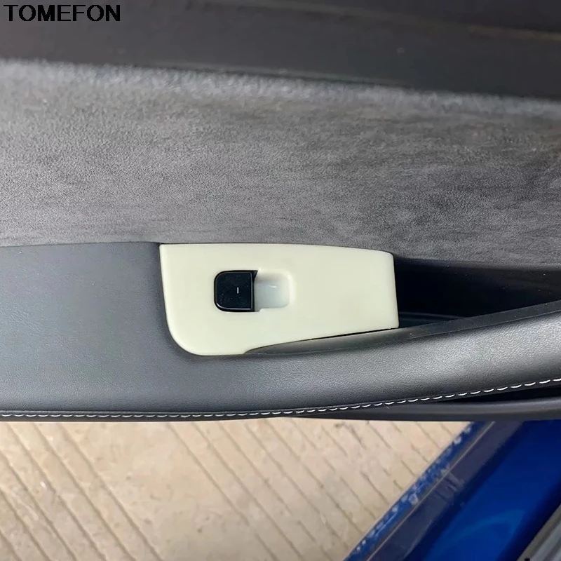 

Наклейка на окно автомобиля Tesla Model 3 из углеродного волокна