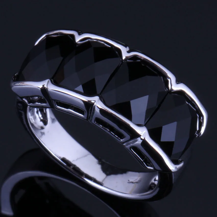

Gorgeous Black Cubic Zirconia Silver Plated Ring V0622
