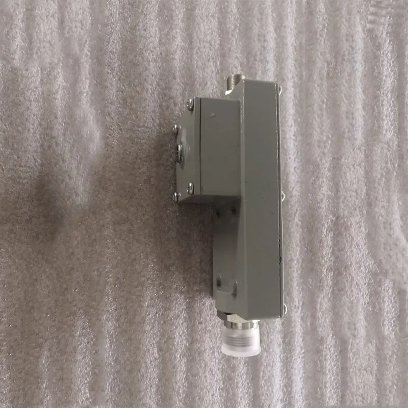 

New Digital High definition top quality Accurate Frequency lnb lnbf factory provide s band lnb