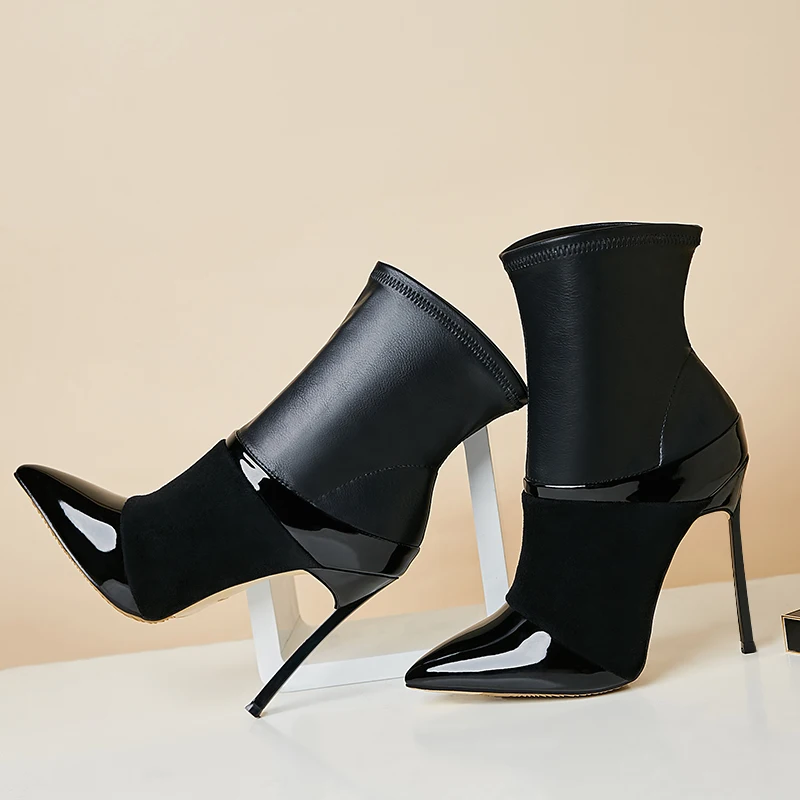 Новинка; модные черные женские ботильоны из лакированной кожи в стиле пэчворк; женские пикантные ботинки из эластичной кожи без застежки; вечерние ботинки
