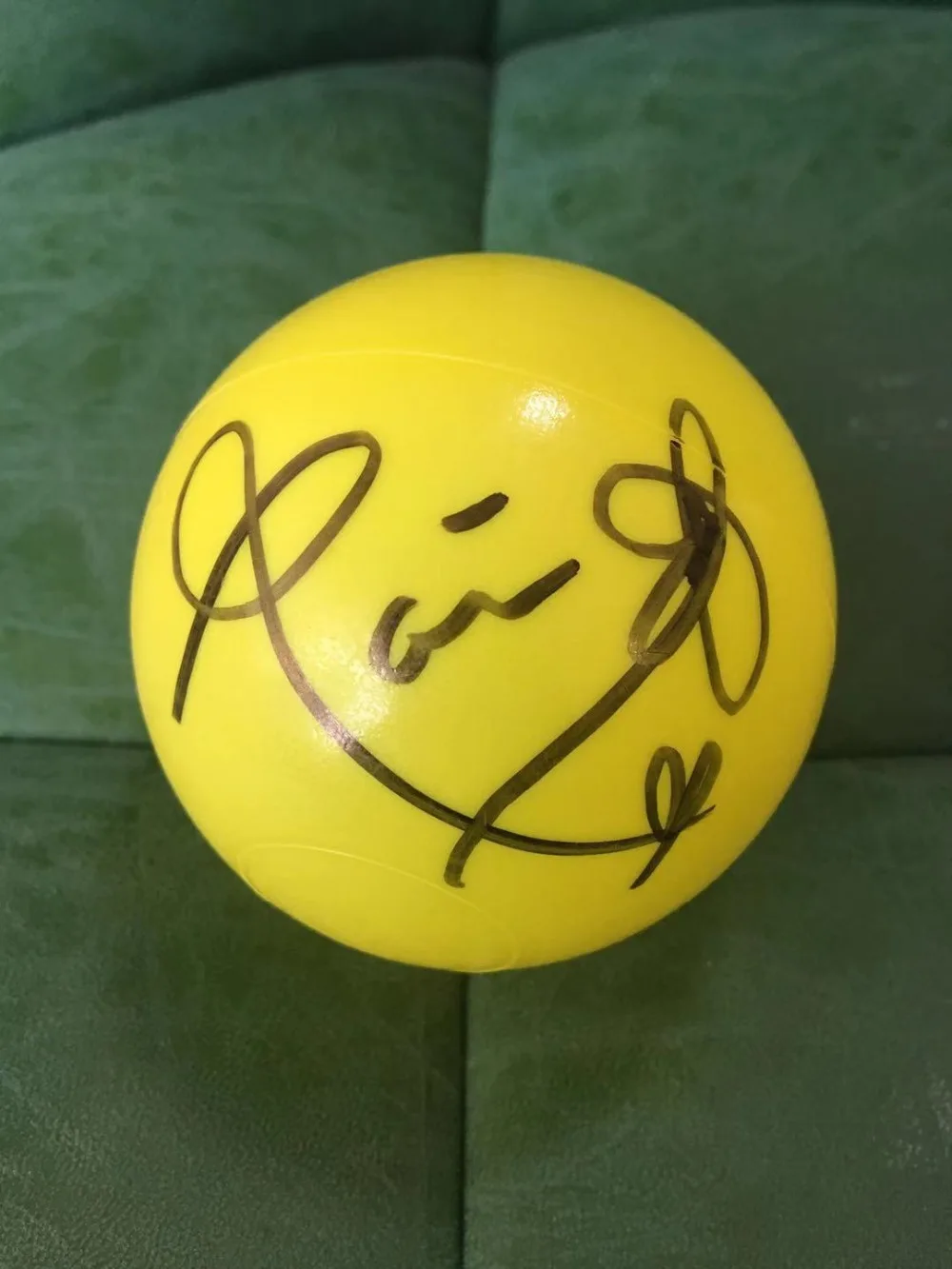 Подписанный BLACKPINK ROSE autographed concert ball limited verison 122018