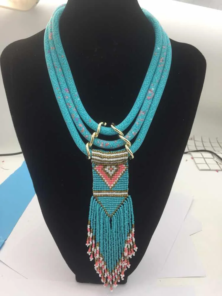 

Idealway Handmade 3 Layers Resins Beads Pendant Necklaces For Women Boho Ethnic Tribal Long Tassel Drop Earring & Necklace Sets