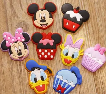 

Hot Sale New 200 pcs cartoon mix mickey minnie Planar PVC Embellishment Decor Flat back Decor, DIY Making PZ-311