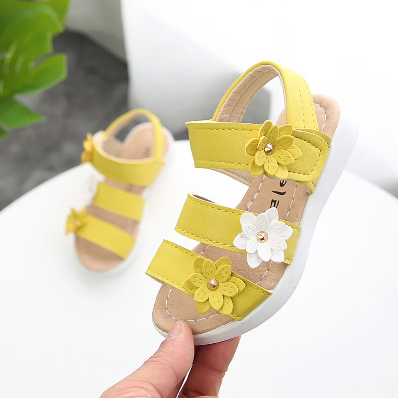 

2019New style Summer Girl Sandal beach Children Sandal flowers princess sandal Fashion Kids Shoes white yellow pink